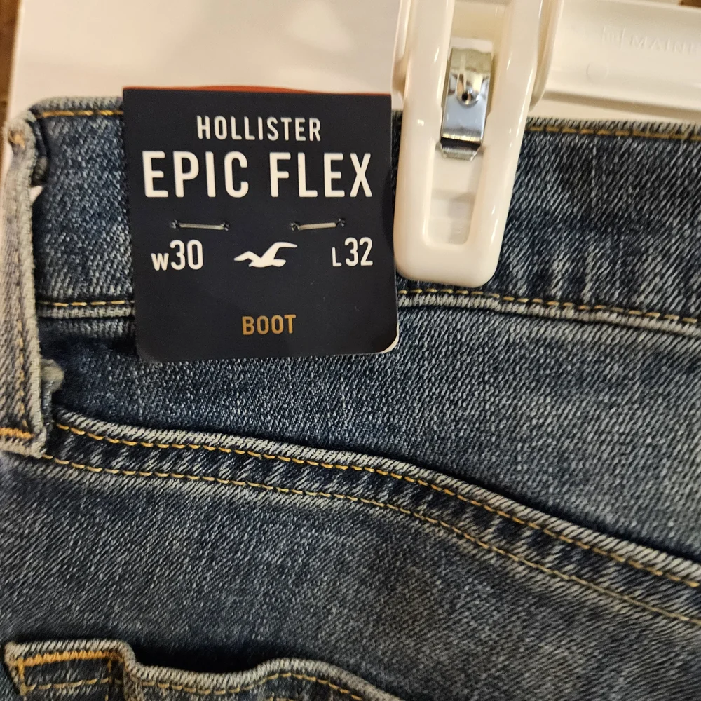 Men's Blue Jeans - Picture 3 of 7